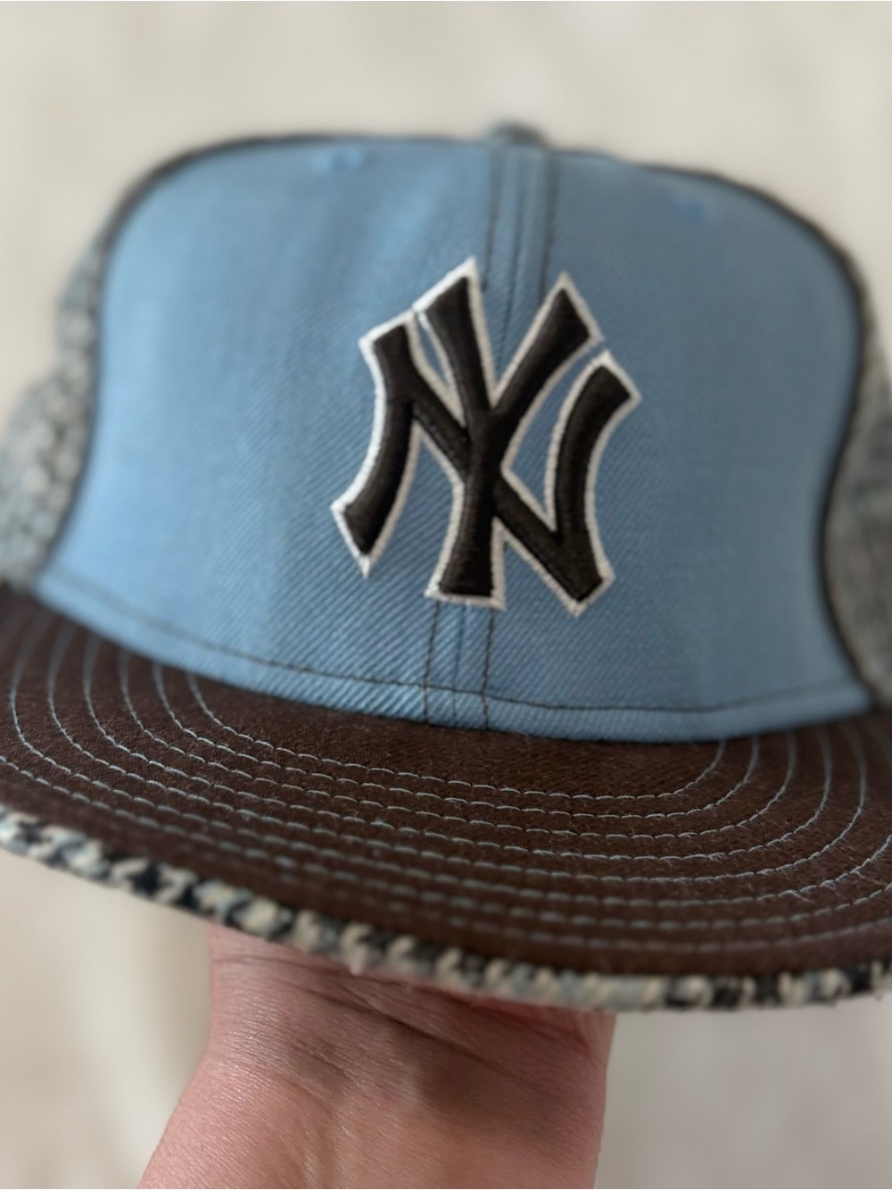 New Era Light Blue and Black Fitted Cap with Houndstooth Brim